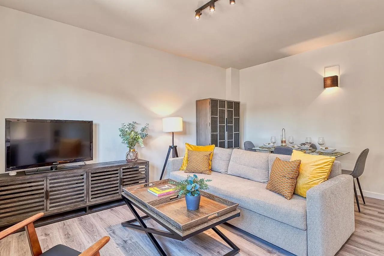 Ab Vialia Estacion Suitemalaga - Parking Apartment